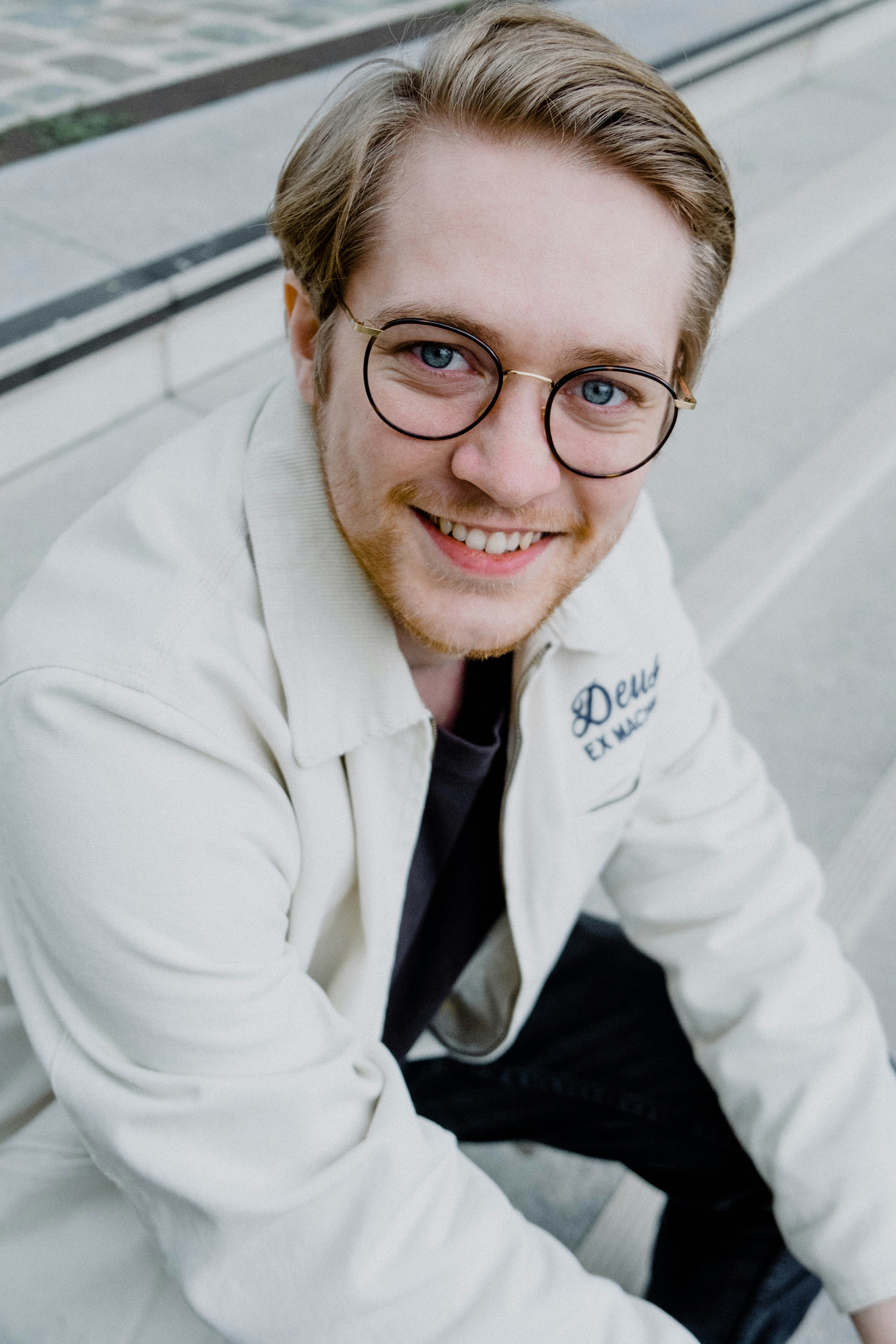 Bram W.